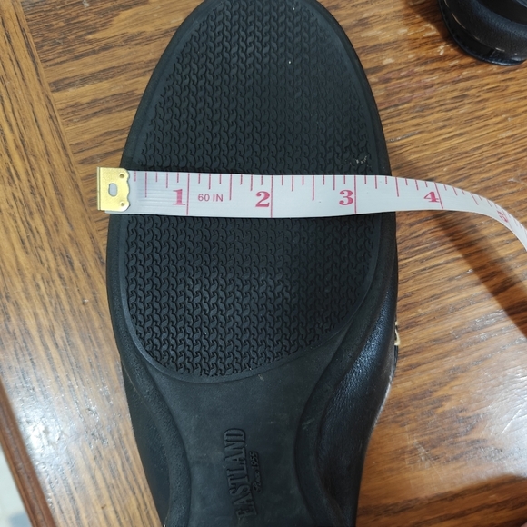 Eastland Leather Embroidered Mules 9 M Medium Width Flat Black Old Money - Picture 12 of 14